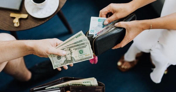 tempat gadai tas branded